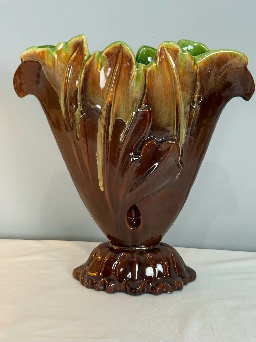 Royal Haeger R879 USA Flatsided Acanthus Vase  Brown Yellow green Vintage MCM